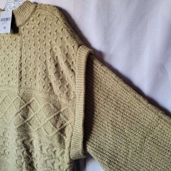 Crew Neck Sweater Size 2X - Picture 13 of 16